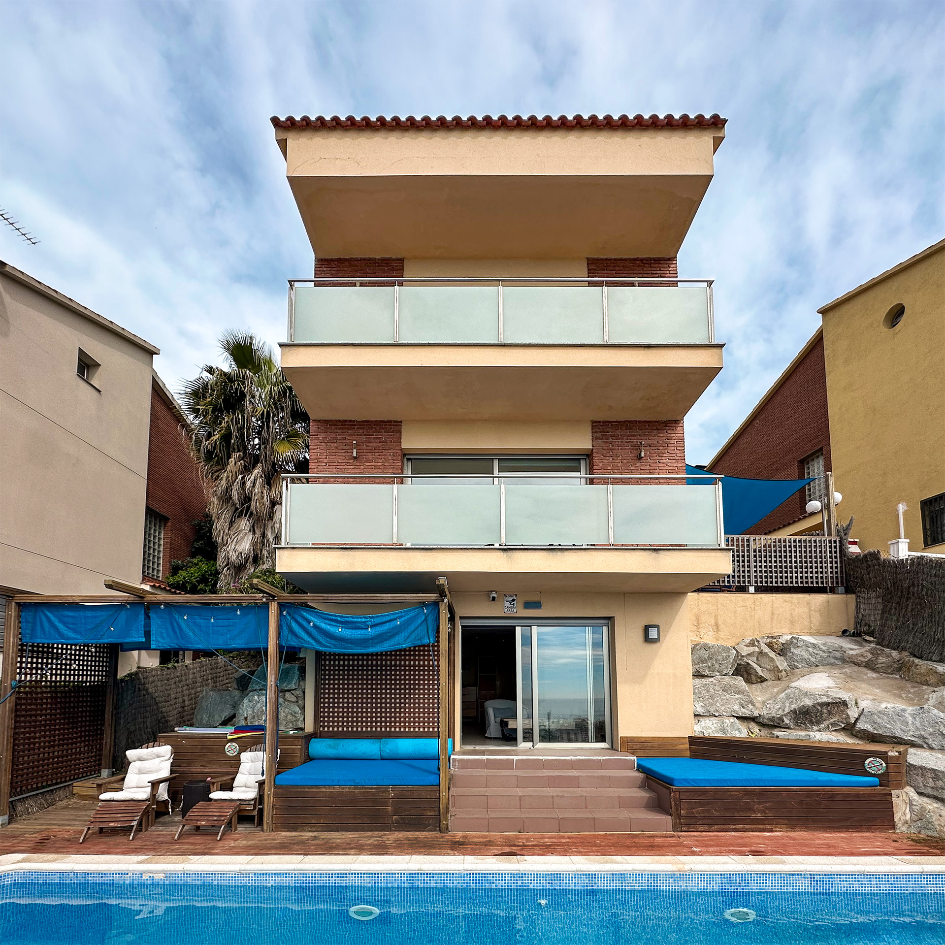 Pool area with 8x4 private pool and lounge terrace — Villa MiraMar on the Maresme coast